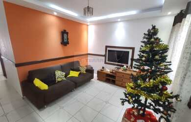 Imagem: A casa em condomínio possui 3 Dormitórios, 1 Suíte, 2 Banheiros