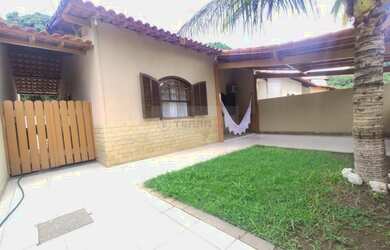 Imagem: A casa em condomínio possui 2 Dormitórios, 1 Banheiro, 2 Vagas