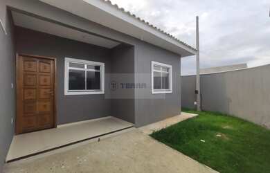 Imagem: A casa possui 2 Dormitórios, 1 Banheiro, 180m² de Área, 65m²