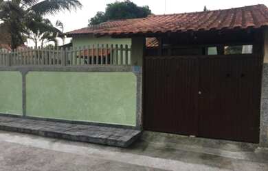 Imagem: A casa em condomínio possui 2 Dormitórios, 1 Suíte, 1 Banheiro