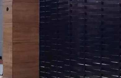 Imagem: A casa possui 3 Dormitórios, 2 Suítes, 1 Banheiro, 2 Vagas