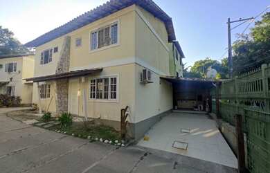 Imagem: A casa em condomínio possui 2 Dormitórios, 1 Suíte, 1 Banheiro