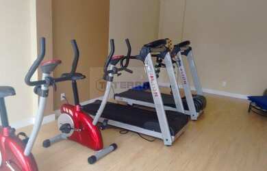 Imagem: O apartamento possui 3 Dormitórios, 1 Suíte, 1 Banheiro, 1