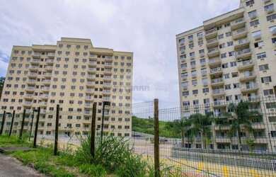 Imagem: O apartamento possui 3 Dormitórios, 1 Banheiro, 1 Vaga na garagem