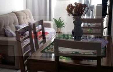 Imagem: O apartamento possui 3 Dormitórios, 1 Banheiro, 1 Vaga na garagem