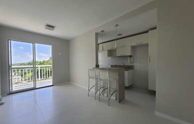 Imagem: O apartamento possui 2 Dormitórios, 1 Suíte, 1 Banheiro, 1