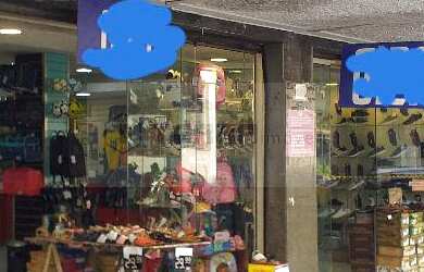 Imagem: A loja possui 1 Banheiro, 264m² de Área e está localizado