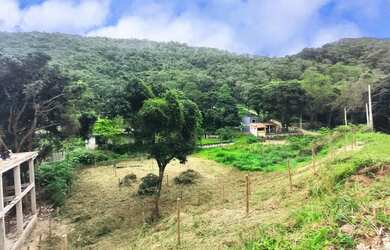 Imagem: O terreno possui 216m² de Área e está localizado em Piratininga