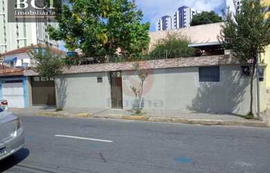 Imagem: A casa possui 3 Dormitórios, 1 Suíte, 1 Banheiro, 4 Vagas