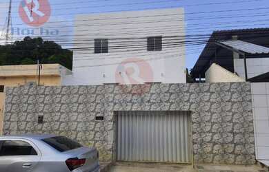 Imagem: A casa possui 5 Dormitórios, 4 Suítes, 5 Banheiros, 2 Vagas