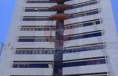 Imagem: A sala comercial possui 1 Dormitório, 1 Banheiro, 1 Vaga na