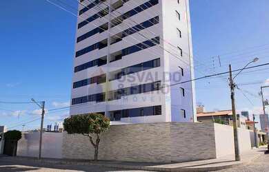 Imagem: O apartamento possui 3 Dormitórios, 1 Suíte, 1 Banheiro, 2