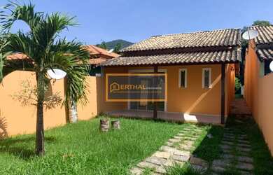 Imagem: A casa em condomínio possui 3 Dormitórios, 1 Suíte, 1 Banheiro