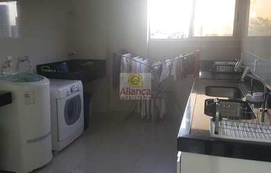 Imagem 6: EDIFÍCIO NAYARA, 200. Piscina, Churrasqueira, Varandae350m² de Área...