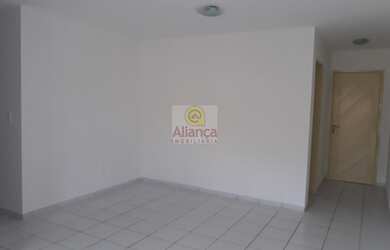 Imagem: O apartamento possui 3 Dormitórios, 1 Suíte, 1 Banheiro, 1