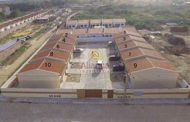 Imagem: A casa possui 2 Dormitórios, 1 Banheiro, 1 Vaga na garagem