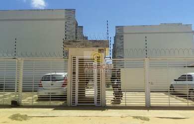 Imagem: A casa possui 2 Dormitórios, 2 Suítes, 1 Banheiro, 1 Vaga