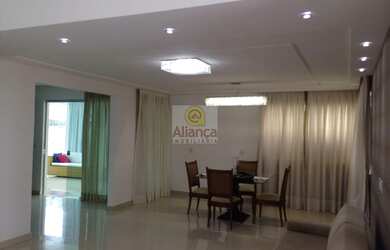 Imagem: A casa possui 4 Dormitórios, 3 Suítes, 1 Banheiro, 2 Vagas