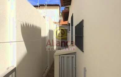 Imagem: A casa possui 3 Dormitórios, 1 Suíte, 1 Banheiro, 1 Vaga na