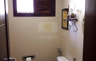 Imagem: A casa possui 3 Dormitórios, 3 Suítes, 1 Banheiro, 4 Vagas