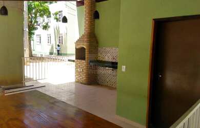 Imagem: A casa possui 2 Dormitórios, 1 Suíte, 1 Banheiro, 1 Vaga na