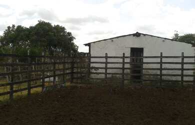 Imagem: O terreno possui 109m² de Área e está localizado em Centro