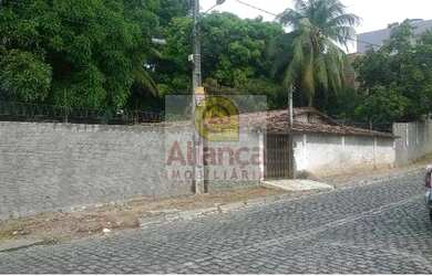 Imagem: O terreno possui 1.395m² de Área e está localizado em Nova