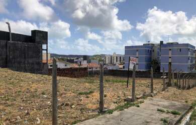 Imagem: O terreno possui 1.668m² de Área e está localizado em Candelária