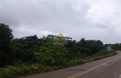 Imagem: O terreno possui 157.000m² de Área e está localizado em