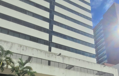 Imagem: A sala comercial possui 1 Dormitório, 1 Banheiro, 1 Vaga na