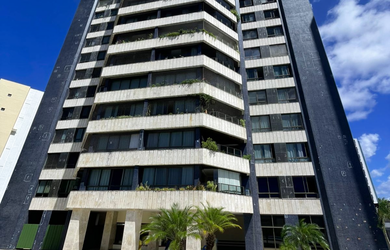 Imagem: O apartamento possui 5 Dormitórios, 6 Banheiros, 522m² de