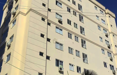 Imagem: O apartamento possui 2 Dormitórios, 1 Suíte, 2 Banheiros