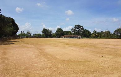 Imagem: O terreno possui 30.000m² de Área e está localizado em Cassange