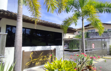 Imagem: A casa possui 5 Dormitórios, 3 Suítes, 5 Banheiros, 2 Vagas