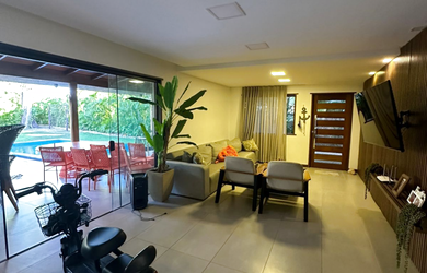 Imagem: A casa possui 4 Dormitórios, 4 Suítes, 6 Banheiros, 3 Vagas