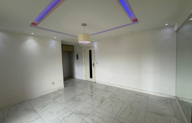 Imagem: O apartamento possui 2 Dormitórios, 1 Suíte, 2 Banheiros