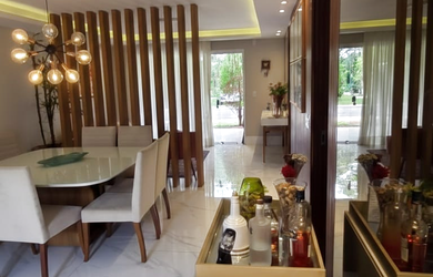 Imagem: A casa à venda possui 4 Dormitórios, 4 Suítes, 6 Banheiros