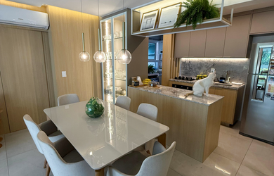 Imagem: O apartamento possui 2 Dormitórios, 1 Suíte, 2 Banheiros