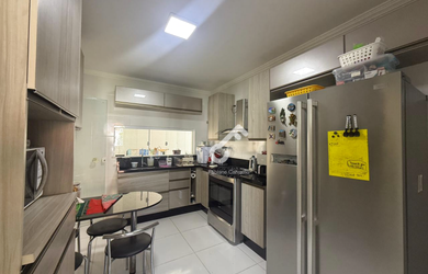 Imagem 9: ESTRADA DO COCO, Abrantes. Maravilhosa casa térrea, são 3 quartos sendo...