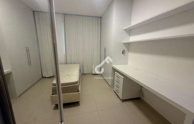 Imagem 13: BURAQUINHO, Lauro de Freitas. Apartamento térreo com 3 quartos sendo...