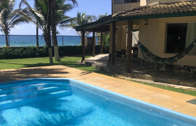 Imagem: A casa em condomínio possui 3 Dormitórios, 3 Suítes, 5 Banheiros