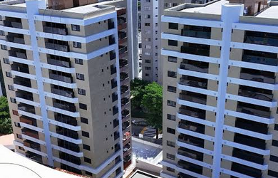 Imagem: O apartamento possui 2 Dormitórios, 1 Suíte, 2 Banheiros