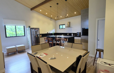 Imagem 5: CASAS À VENDA Casa com 3 dormitórios