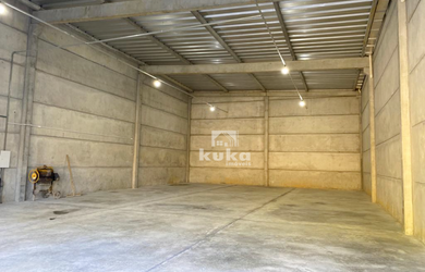 Imagem 3: GALPÃO P/ LOCAÇÃO. Imóvel novo, 282m² de Área Privadae2 Banheiros