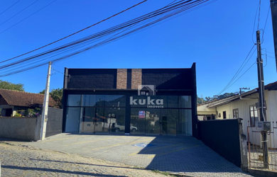 Imagem: O depósito possui 2 Banheiros, 200m² de Área Privada e está