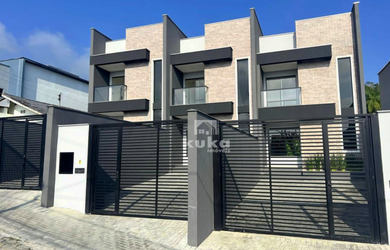 Imagem: A casa possui 2 Dormitórios, 2 Suítes e 186m² de Área Privada