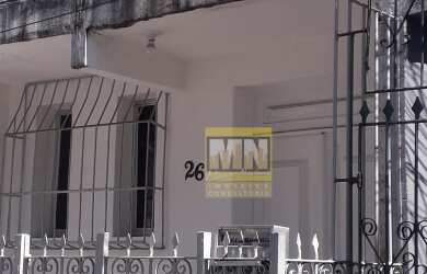 Imagem: A casa possui 3 Dormitórios, 1 Suíte, 2 Banheiros, 35m² de