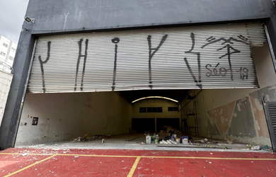 Imagem: O depósito possui 4 Banheiros e está localizado em Vila Galvão