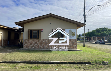 Imagem: A casa possui 3 Dormitórios, 2 Banheiros, 90m² de Área, 70m²