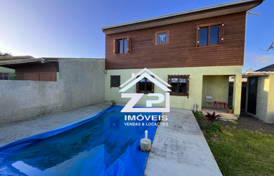 Imagem: A casa possui 3 Dormitórios, 1 Banheiro, 130m² de Área, 60m²